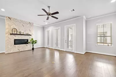 4007 Centre Valley Lane, Houston, TX 77043 - Photo 13