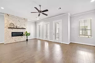 4007 Centre Valley Ln, Houston, TX 77043 - Photo 13