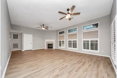 1410 Long View Drive, Pearland, TX 77581 - Photo 11
