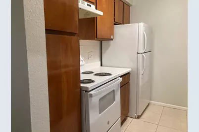 3075 Walnut Bend Lane #33, Houston, TX 77042 - Photo 9