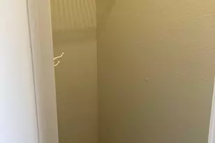 3075 Walnut Bend Ln, Houston, TX 77042 - Photo 17