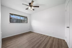 3110 Brisbane St, Houston, TX 77051 - Photo 7