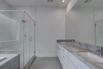 8926 Spring Knoll Forest Drive, Houston, TX 77080 - Photo 19