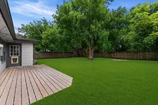 921 22nd Ave N, Texas City, TX 77590 - Photo 17