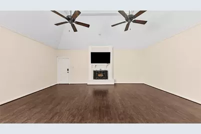 9621 Longmont Drive, Houston, TX 77063 - Photo 13