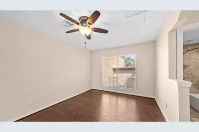 9621 Longmont Drive, Houston, TX 77063 - Photo 17