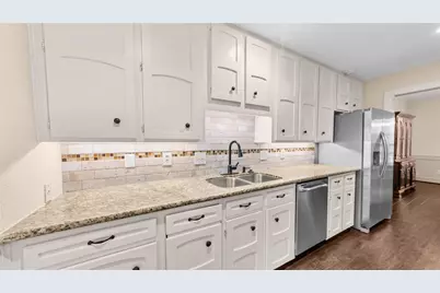 9621 Longmont Drive, Houston, TX 77063 - Photo 9