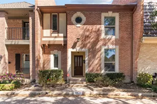 9621 Longmont Dr, Houston, TX 77063 - Photo 1