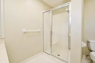 4 Bayou Pointe Dr, Houston, TX 77063 - Photo 31