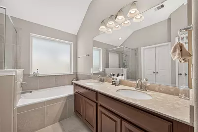 20234 Fossil Valley Lane, Cypress, TX 77433 - Photo 33