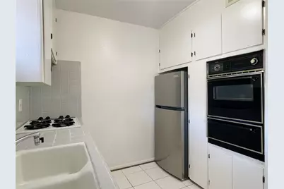 3420 Mount Vernon Street #13, Houston, TX 77006 - Photo 5