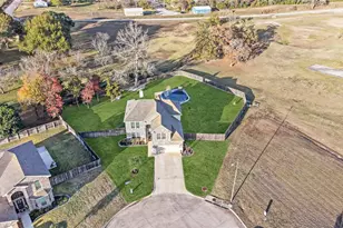 1700 Twin Oaks Cir, Brenham, TX 77833 - Photo 25