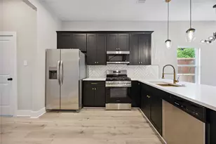 110 Frawley St, Houston, TX 77009 - Photo 3