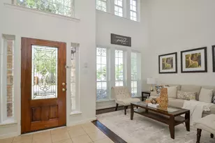 723 Overdell Dr, Sugar Land, TX 77479 - Photo 3