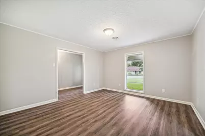 111 Chadwick, Bay City, TX 77414 - Photo 9