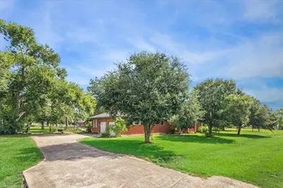 111 Chadwick, Bay City, TX 77414 - Photo 21