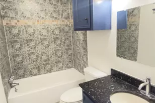 8719 Beau Monde Dr, Houston, TX 77099 - Photo 11