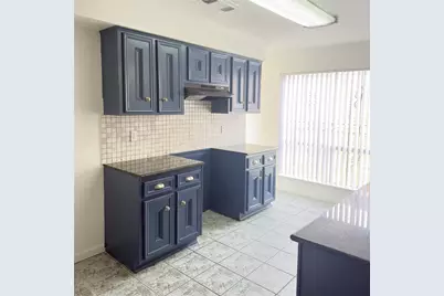 8719 Beau Monde Drive, Houston, TX 77099 - Photo 3