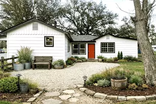 104 Co Rd 2401, Hull, TX 77564 - Photo 5