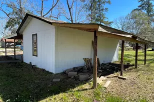 104 Co Rd 2401, Hull, TX 77564 - Photo 39