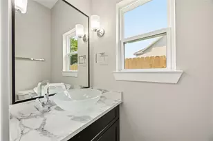 5942 Southridge St, Houston, TX 77033 - Photo 15