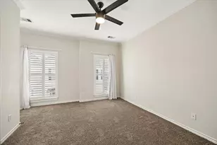 1933 Woodbury St, Houston, TX 77030 - Photo 33