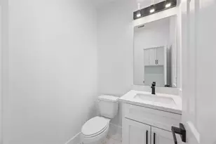 6063 Townsan Rd, Houston, TX 77396 - Photo 21