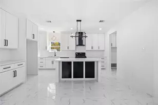 6063 Townsan Rd, Houston, TX 77396 - Photo 15