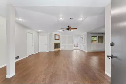7731 Quail Meadow Drive, Houston, TX 77071 - Photo 5