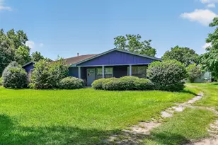 1019 Lamar St, Liberty, TX 77575 - Photo 19