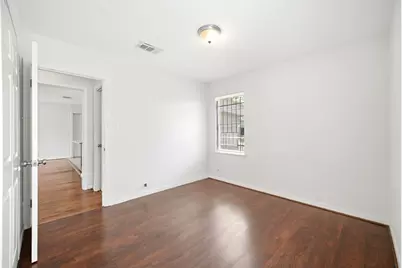 807 E 43rd Street, Houston, TX 77022 - Photo 25