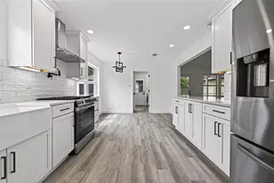 15402 Ripplestream St, Houston, TX 77068 - Photo 9