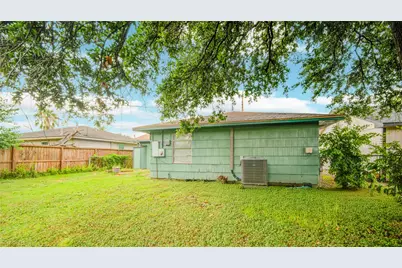 811 W 7th Street, Freeport, TX 77541 - Photo 29