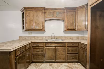 811 W 7th Street, Freeport, TX 77541 - Photo 15