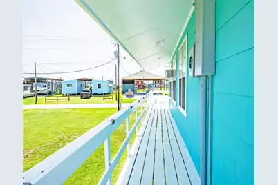 1214 County Road 201, Sargent, TX 77414 - Photo 31