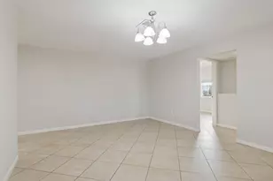 1861 Dolphin Dr, Seabrook, TX 77586 - Photo 5