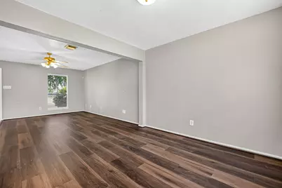 9707 Royal Crest Way, Houston, TX 77083 - Photo 11