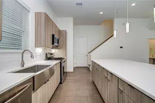 556 Janisch Rd, Houston, TX 77018 - Photo 11