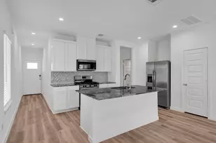 10316 Penryn Frst Trl, Houston, TX 77051 - Photo 9