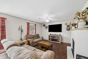 2703 Newman, Liberty, TX 77575 - Photo 7