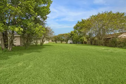 2703 Newman, Liberty, TX 77575 - Photo 3