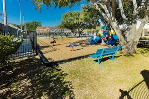 14357 Misty Meadow Ln, Houston, TX 77079 - Photo 3