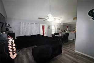 4705 30th St E, Dickinson, TX 77539 - Photo 5