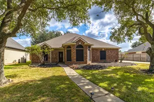 5243 Lakeshore Dr, Willis, TX 77318 - Photo 1