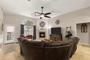 5243 Lakeshore Dr, Willis, TX 77318 - Photo 11