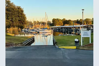 5243 Lakeshore Drive, Willis, TX 77318 - Photo 39