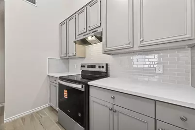 11635 Twinridge Lane, Houston, TX 77099 - Photo 15