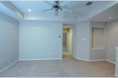 62 E Pipers Green Street, The Woodlands, TX 77382 - Photo 13