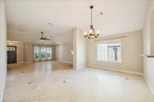 4305 Plover Dr, Seabrook, TX 77586 - Photo 9