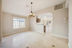 4305 Plover Dr, Seabrook, TX 77586 - Photo 7